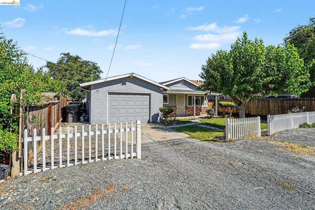 3193 Hosie Ave, Byron, CA 94514