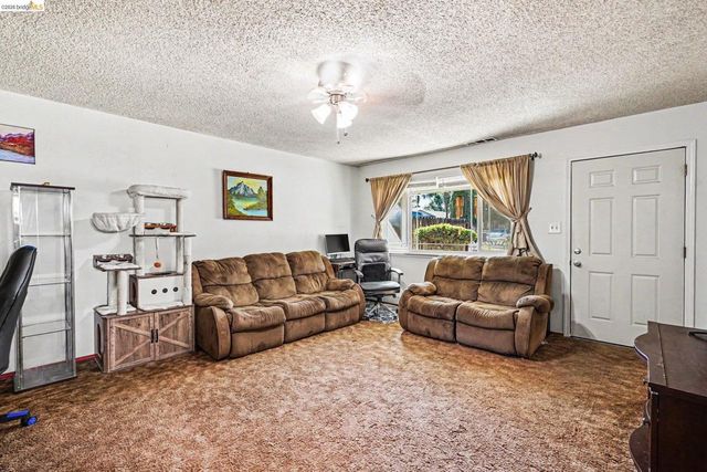 3193 Hosie Ave, Byron, CA 94514