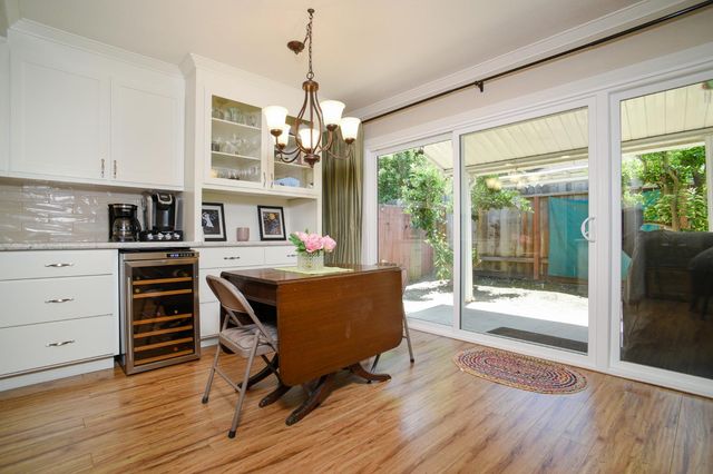 1208 Rose Tree Way, Sacramento, CA 95831