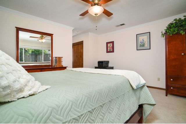 1208 Rose Tree Way, Sacramento, CA 95831