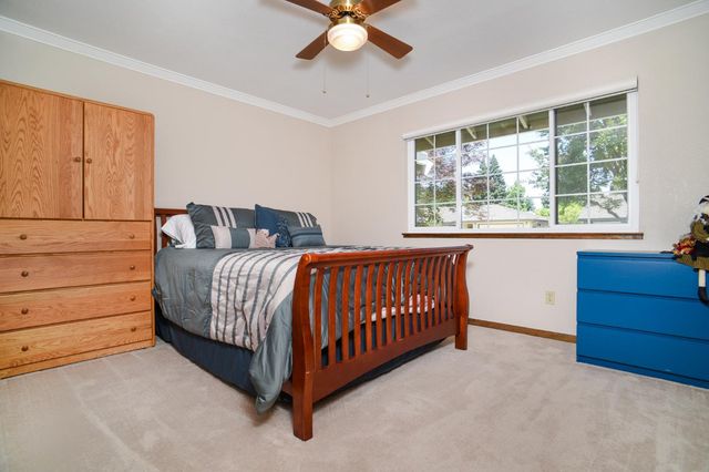 1208 Rose Tree Way, Sacramento, CA 95831