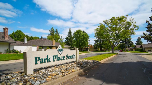 1208 Rose Tree Way, Sacramento, CA 95831