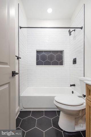 2912 W SUSQUEHANNA AVE, Philadelphia, PA 19121