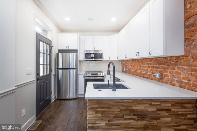2912 W SUSQUEHANNA AVE, Philadelphia, PA 19121