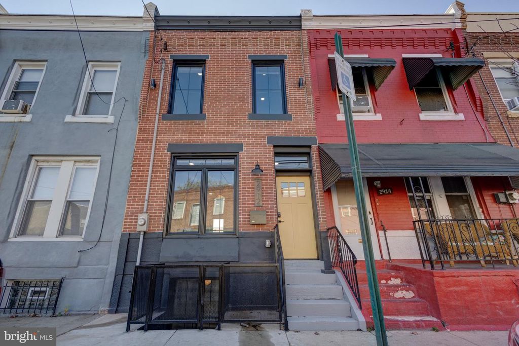 2912 W SUSQUEHANNA AVE, Philadelphia, PA 19121