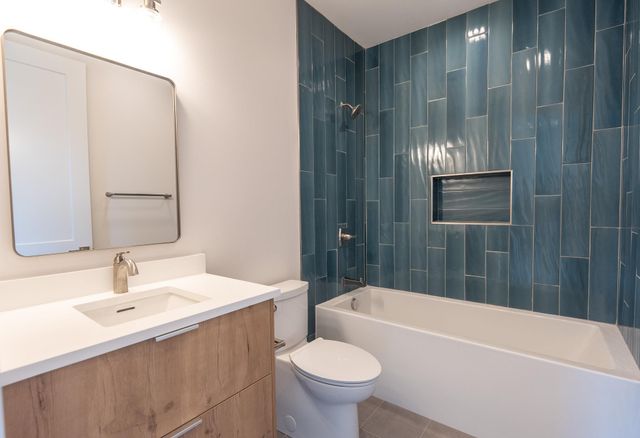 1301 Minnie DR, Austin, TX 78732