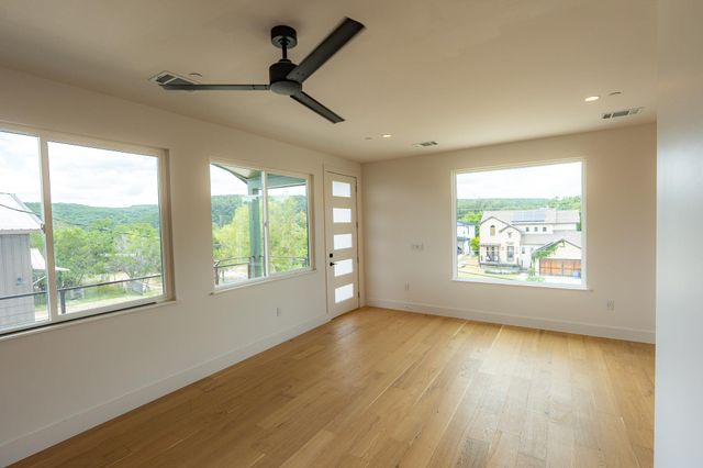 1301 Minnie DR, Austin, TX 78732