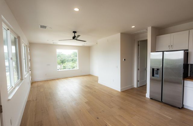 1301 Minnie DR, Austin, TX 78732