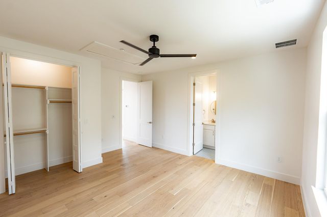 1301 Minnie DR, Austin, TX 78732