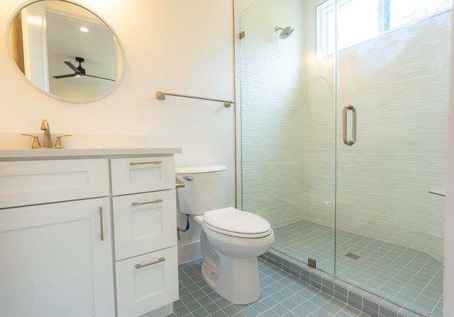 1301 Minnie DR, Austin, TX 78732