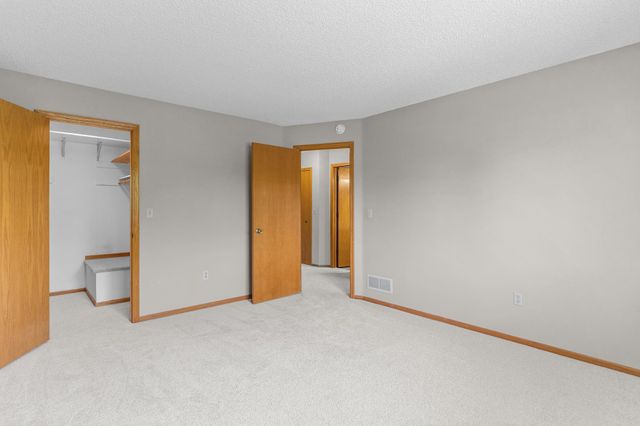 5445 Orleans Lane N 7, Plymouth, MN 55442