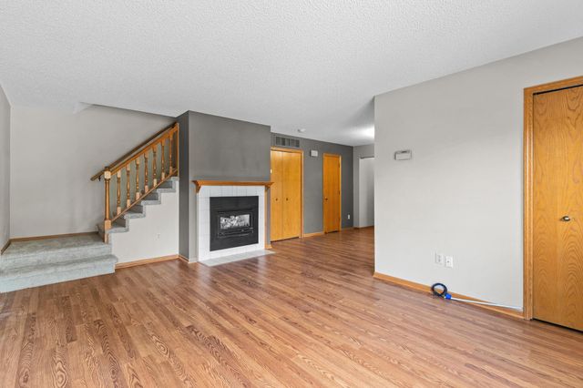 5445 Orleans Lane N 7, Plymouth, MN 55442
