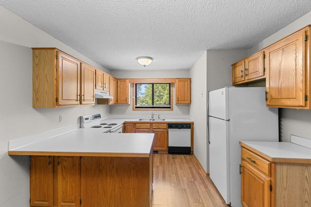 5445 Orleans Lane N 7, Plymouth, MN 55442