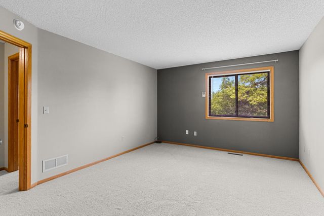 5445 Orleans Lane N 7, Plymouth, MN 55442