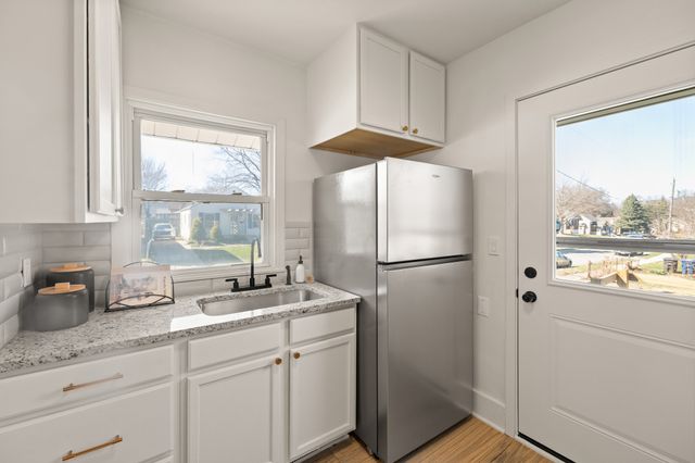 921 Madison Avenue, Des Moines, IA 50313