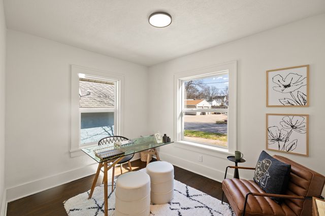 921 Madison Avenue, Des Moines, IA 50313