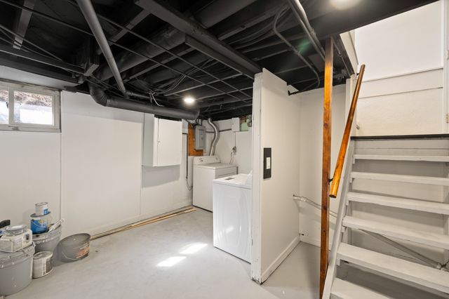 921 Madison Avenue, Des Moines, IA 50313