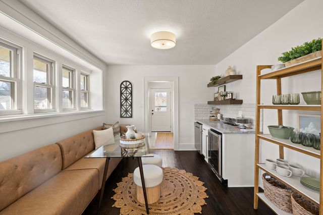 921 Madison Avenue, Des Moines, IA 50313