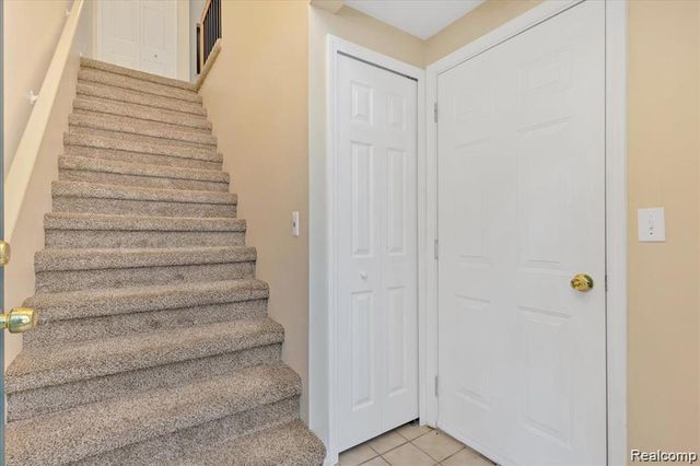 5452 Pine Aires Drive, Sterling Heights, MI 48314
