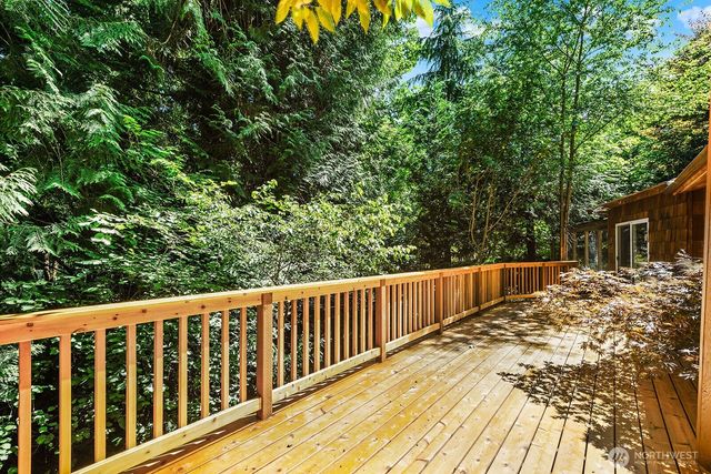 16524 35th Avenue NE, Lake Forest Park, WA 98155