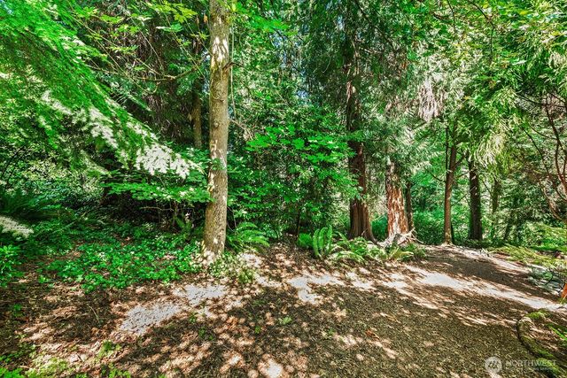 16524 35th Avenue NE, Lake Forest Park, WA 98155