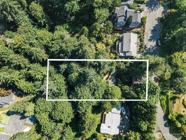 16524 35th Avenue NE, Lake Forest Park, WA 98155