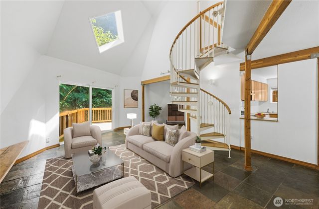 16524 35th Avenue NE, Lake Forest Park, WA 98155