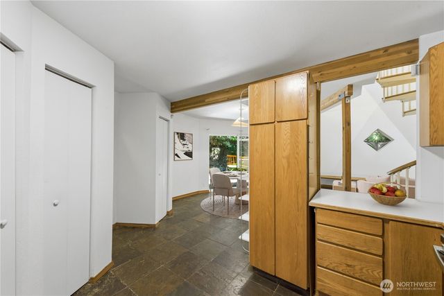 16524 35th Avenue NE, Lake Forest Park, WA 98155