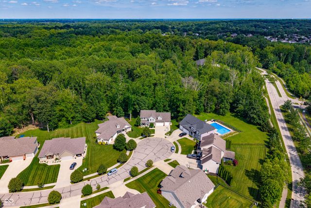 347 Westbrook Court, Columbus, IN 47201