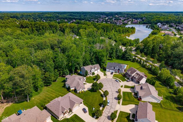 347 Westbrook Court, Columbus, IN 47201