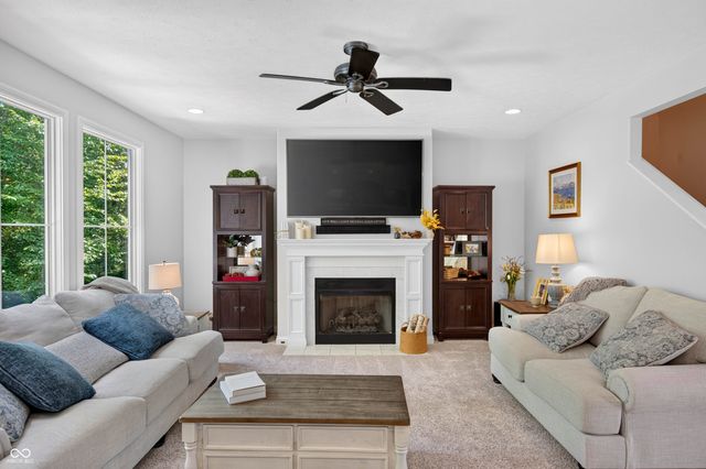 347 Westbrook Court, Columbus, IN 47201