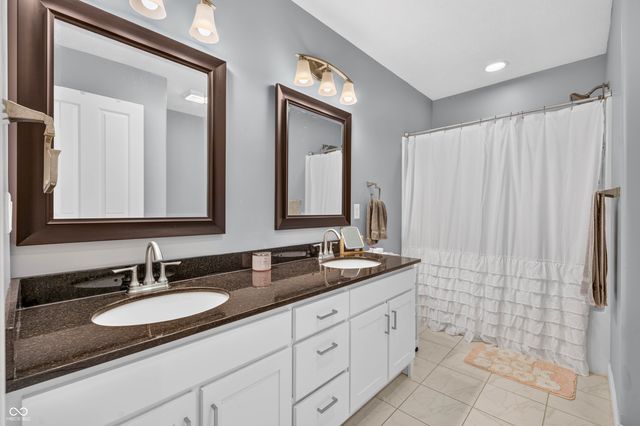 347 Westbrook Court, Columbus, IN 47201