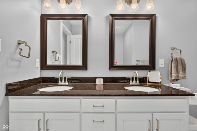 347 Westbrook Court, Columbus, IN 47201