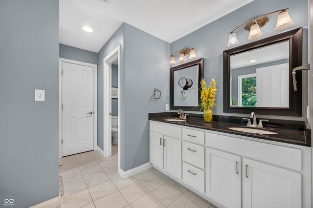 347 Westbrook Court, Columbus, IN 47201