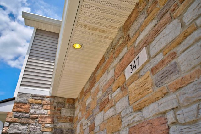 347 Westbrook Court, Columbus, IN 47201