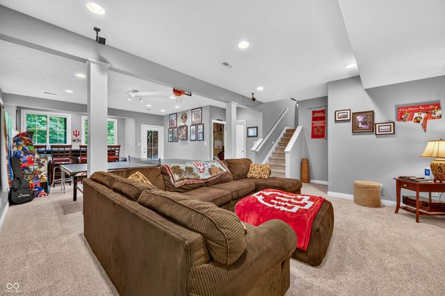 347 Westbrook Court, Columbus, IN 47201