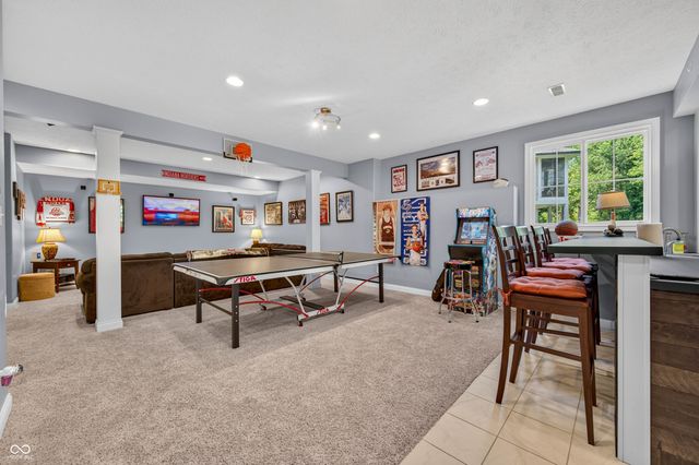 347 Westbrook Court, Columbus, IN 47201