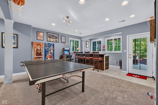 347 Westbrook Court, Columbus, IN 47201