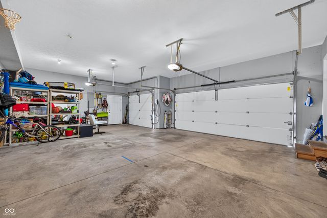 347 Westbrook Court, Columbus, IN 47201