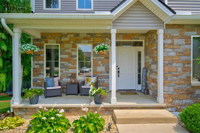 347 Westbrook Court, Columbus, IN 47201