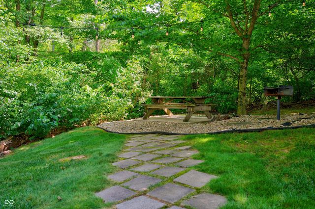 347 Westbrook Court, Columbus, IN 47201