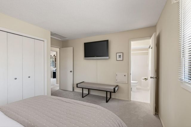 12806 Country View Lane, Burnsville, MN 55337