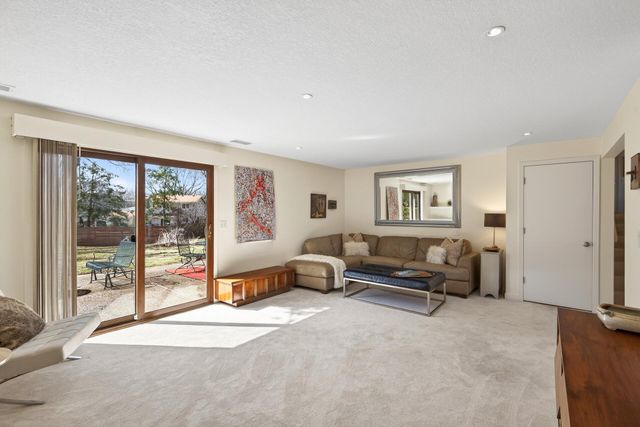 12806 Country View Lane, Burnsville, MN 55337