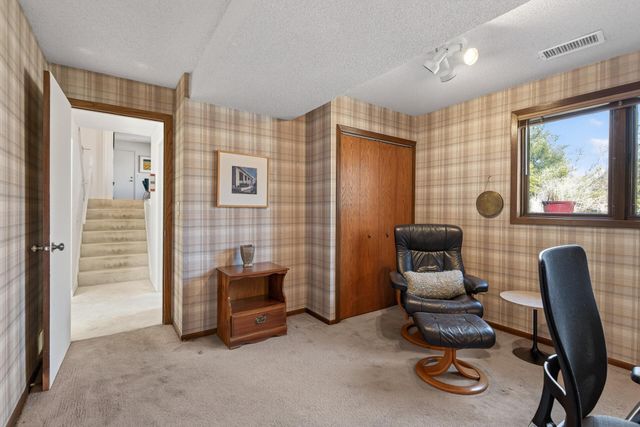 12806 Country View Lane, Burnsville, MN 55337