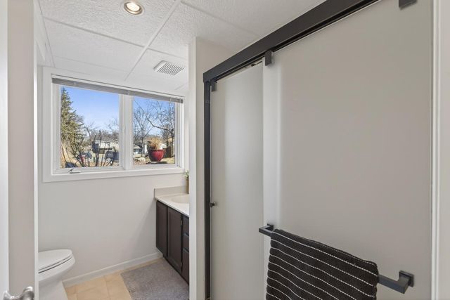 12806 Country View Lane, Burnsville, MN 55337