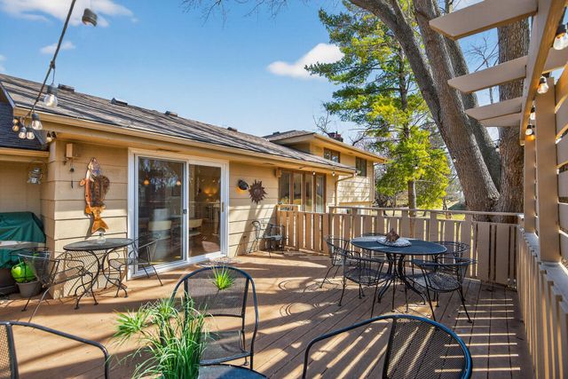 12806 Country View Lane, Burnsville, MN 55337