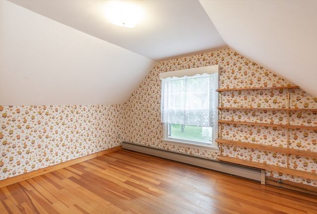 4 Merton St, Somerset, MA 02726