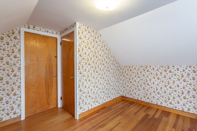 4 Merton St, Somerset, MA 02726