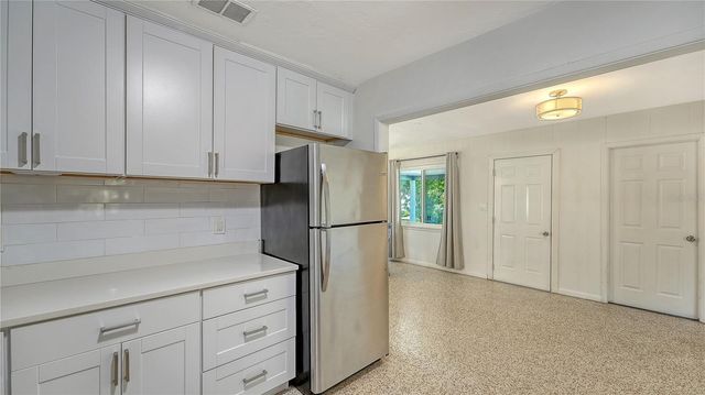209 BRIGGS COURT, Sarasota, FL 34237