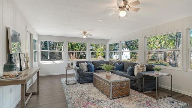 209 BRIGGS COURT, Sarasota, FL 34237
